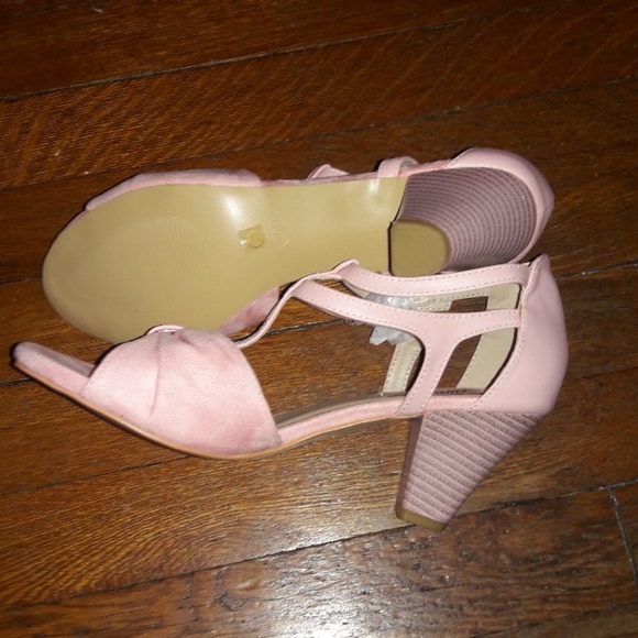 Size 10 ONLY 🌟1 LEFT🌟LULU HUN HEELS🌟 - Picture 4 of 5
